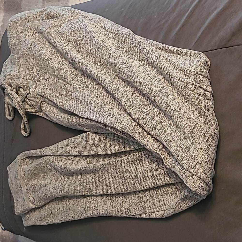Light weight sweatpants